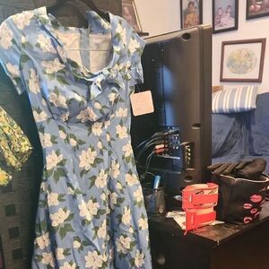 HEART OF HAUTE floral Blue Dress Size S